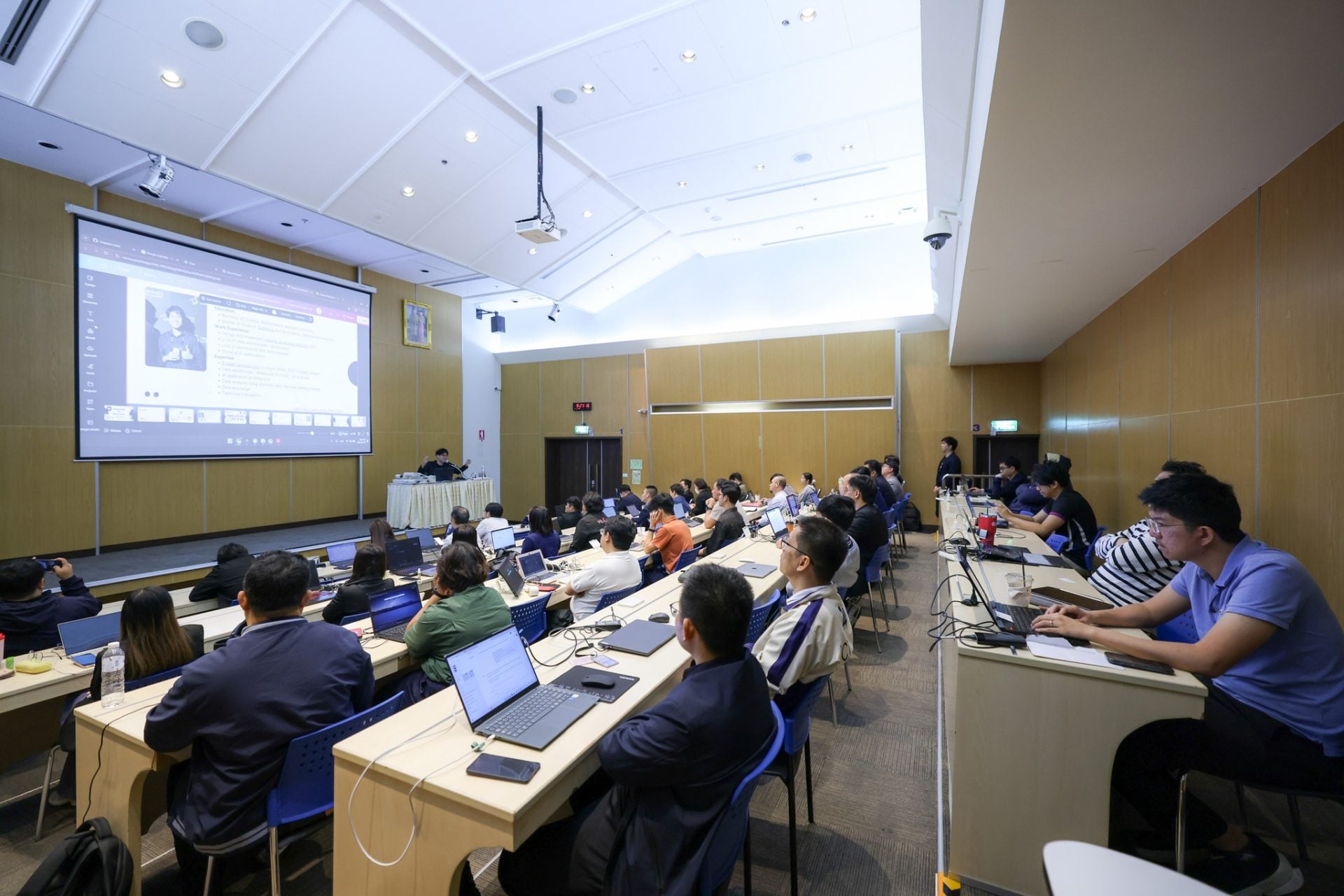 646629425_899660959521803_3975614552903709824_n